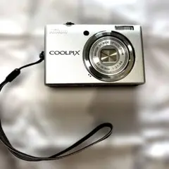 Nikon ニコン COOLPIX S220 デジカメ シルバー - メルカリ