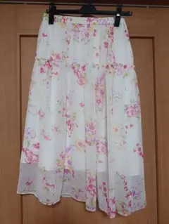 【ウィルセレクション】花柄 フレアスカート ホワイト ピンクのサムネイル
