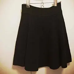 黒 スカート