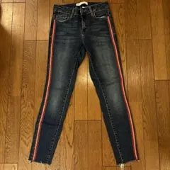 【美品】ZARA スキニーデニム レッド サイドストライプ ダメージ ジーンズ