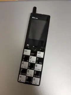INFOBAR |au design project（インフォバー