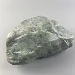 ヒスイ 翡翠 原石 自然石 天然石 置物 石鉱物 飾り石 約2.3kgのサムネイル