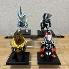 仮面ライダー　コンバージ　4体セット