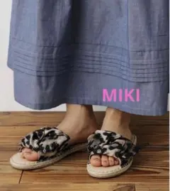 RODEO CROWNS RIBBON BRAID SANDALS（茶）のサムネイル