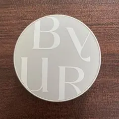 BYUR セラムフィット シルキーヌードクッションファンデーション