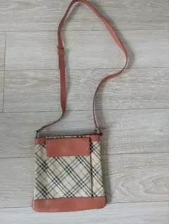 Burberry　バーバリー　 ノバチェック柄　ショルダーバッグ