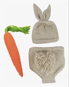 ウサギのコスチューム ベビー耳付き帽子とブルマ風のセット