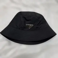 PRADA プラダ Re-Nylon バケットハット ブラック M 三角ロゴ - メルカリ