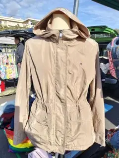 Tommy Hilfiger フード付きベージュジャケット