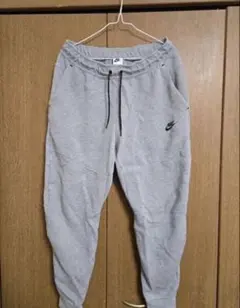 Nike テックフリースグレー L