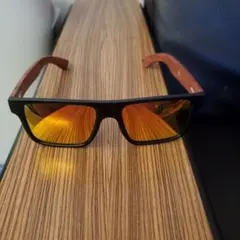 Item thumbnail for item 07c16f72-5d82-4f0a-973d-2785dffc40db