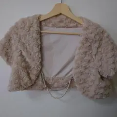 ベージュ ファー風ショートカーディガン