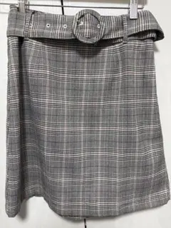 ベルト付きスカート チェック