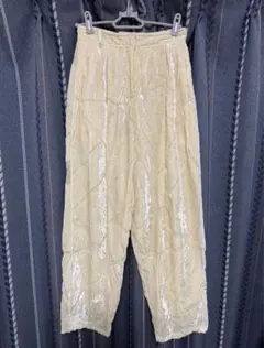 クリーム色 光沢 カジュアルパンツ　イージーパンツ　ベロア