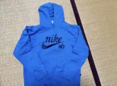 Nike SB ロゴ入り パーカー 青