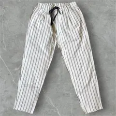 美品　ナチュラルビューティーベーシック　ストライプパンツ　S