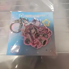 綺々羅々ヴィヴィ　オーロラアクリルキーホルダー　ホロライブショップ　原宿