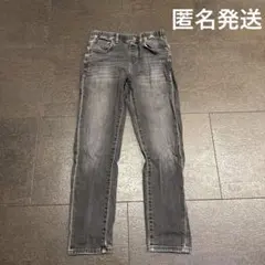 ユニクロ　キッズ　ズボン　ブラックジーンズ　140cm