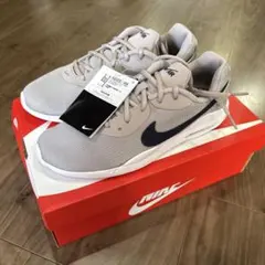 NIKE AIR MAX OKETO スニーカー　25.0 新品