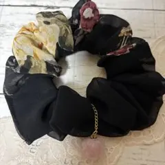 《yuri様専用》ハンドメイドシュシュ シックな薔薇柄×黒