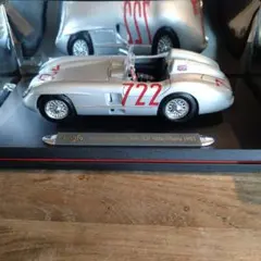 Hornby Mercedes-Benz 300 SLR #722 ケース付 - メルカリ