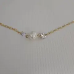 パールとクリスタルのゴールドネックレス