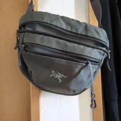 【匿名配送】使用感有　アークテリクス　マカ2 　ショルダーバッグ