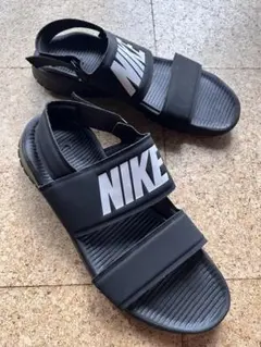Nike ブラック スポーツサンダル