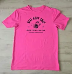 Nike Dri-FIT ピンク Tシャツ
