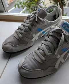 オニツカタイガー25.5