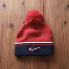 Nike 赤色 ニット帽 ケンタウロス健太着用 - メルカリ