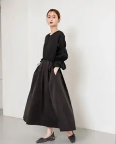 美品 【センスオブプレイス】ウエストドロードッキングワンピース ブラック