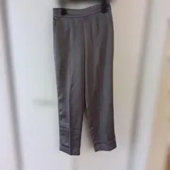 グレージュパンツ　サイドファスナーナチュラルビューティーベーシックのサムネイル