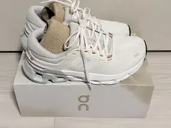 【花☆様限定】 On スニーカー Cloudflyer 5　White　箱付き