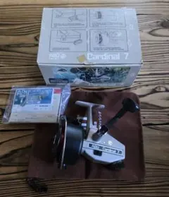 ABU Cardinal 44 スピニングリール 1972年製ロケットベール美品 - メルカリ