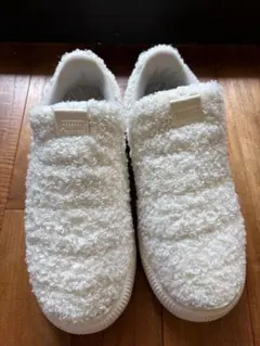 PUMA プーマ　スニーカー　テディ　スエードマユスリッポン