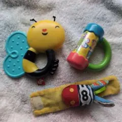 ベビーラトルおもちゃ　歯固め　ガラガラベビーチャイム　3点セット