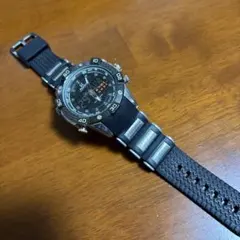 デジタルアナログ表示 防水ラバーバンド時計　難あり