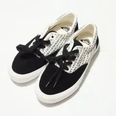 【新品＊未使用】ROXY ロゴスニーカーのサムネイル