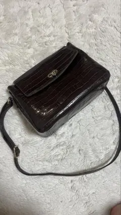 ダークブラウン ショルダーバッグ 合成皮革