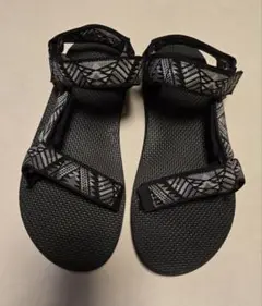 Teva ハリケーン ブラック 26センチ