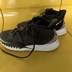 Kyrie7