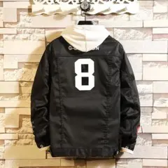 フード付きブラックジャケット 8