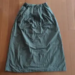 HELLY HANSEN オリーブグリーン ロングスカート
