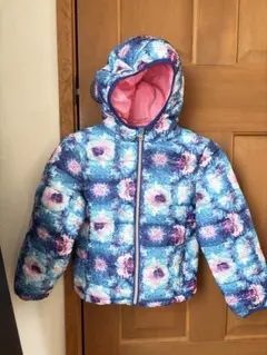 派手かわいい　キッズ用ダウンコート（中綿）