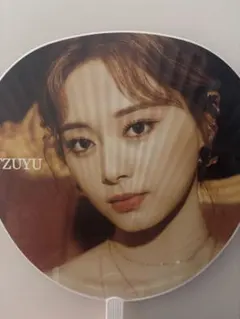 2026年最新】twiceツウィうちわの人気アイテム - メルカリ