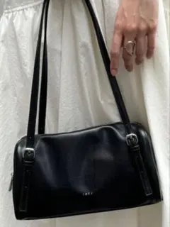 Item thumbnail for item ed2cfe8a-761d-4f77-bcd6-f49752e5aff4