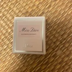 ディオール ミス ディオール ブルーミング ブーケ オードゥトワレ ミニ 5ml