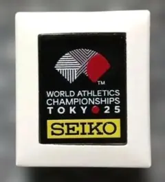 2025年9月の東京陸上世界選手権 の公式ピンバッジ