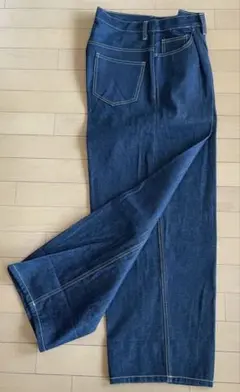 デニムパンツ センタープレス　ワイドパンツ ジーンズ 　アンティカのサムネイル